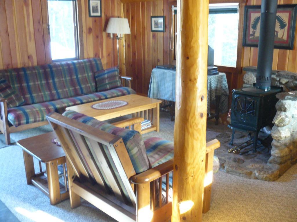 Hitching Post Resort 킬로나 객실 사진