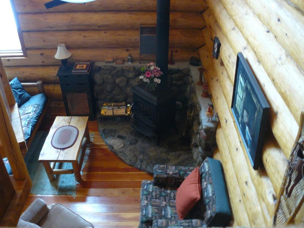 Hitching Post Resort 킬로나 객실 사진