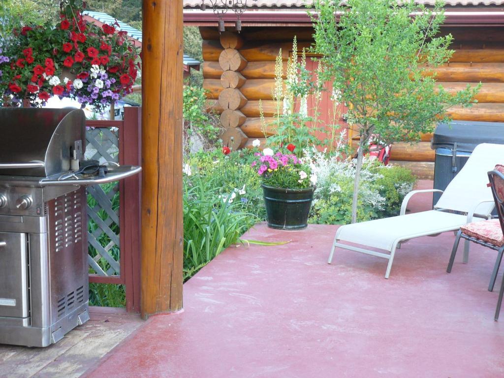 Hitching Post Resort 킬로나 객실 사진