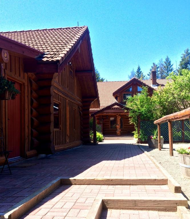 Hitching Post Resort 킬로나 외부 사진